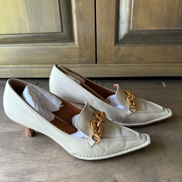 Tory Burch Jessa Pointy Toe Pumps - Picture 5 of 10